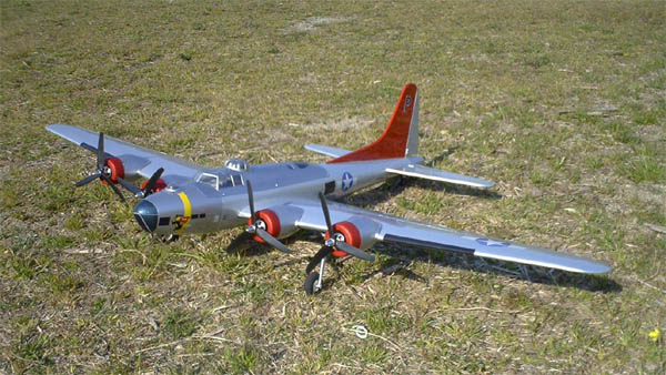 YI_sama_B17_1.jpg