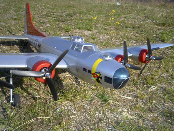 YI_sama_B17_3.jpg
